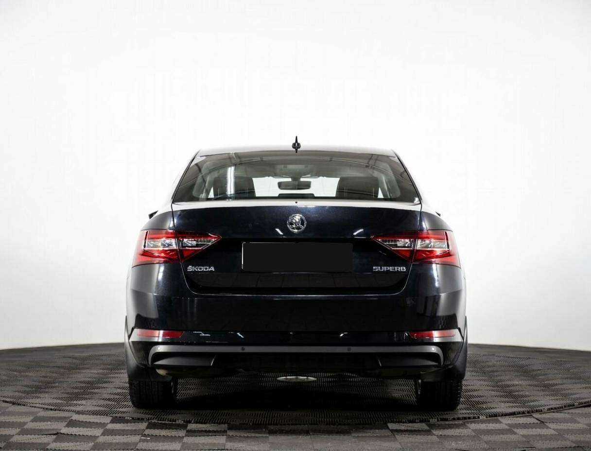Б/У Шкода Суперб 2017 года. Фото: #4