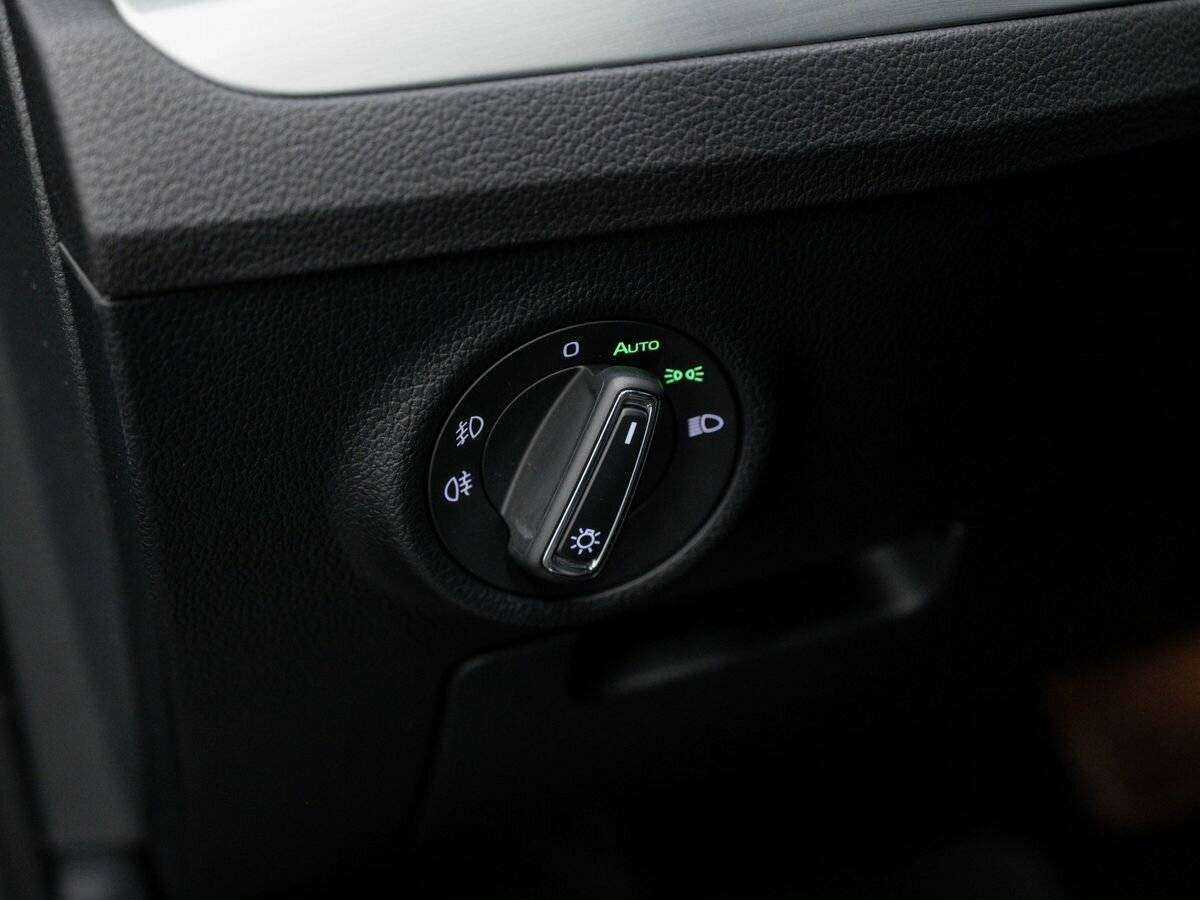 Б/У Шкода Суперб 2017 года. Фото: #17