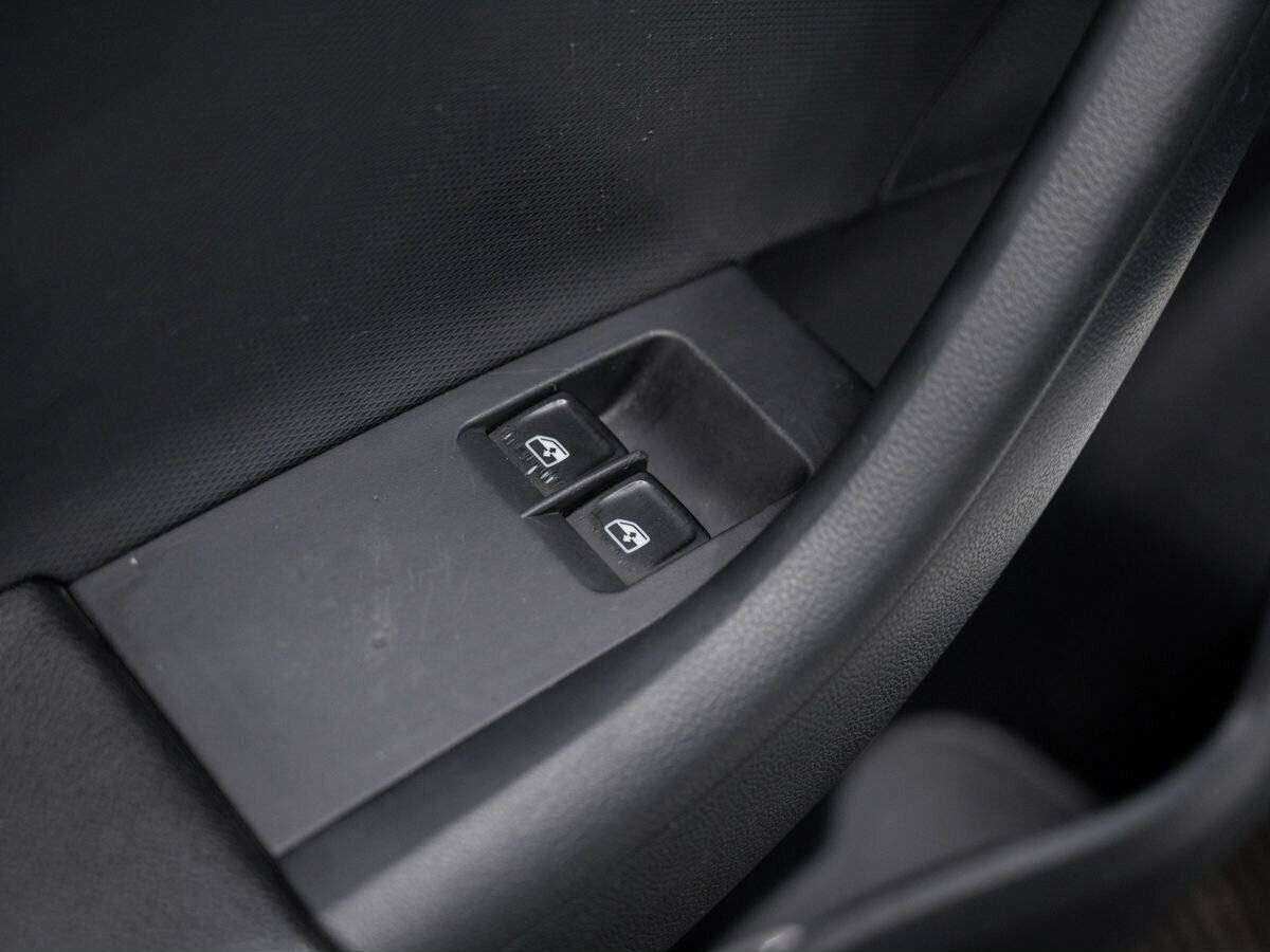 Б/У Шкода Рапид 2017 года. Фото: #18