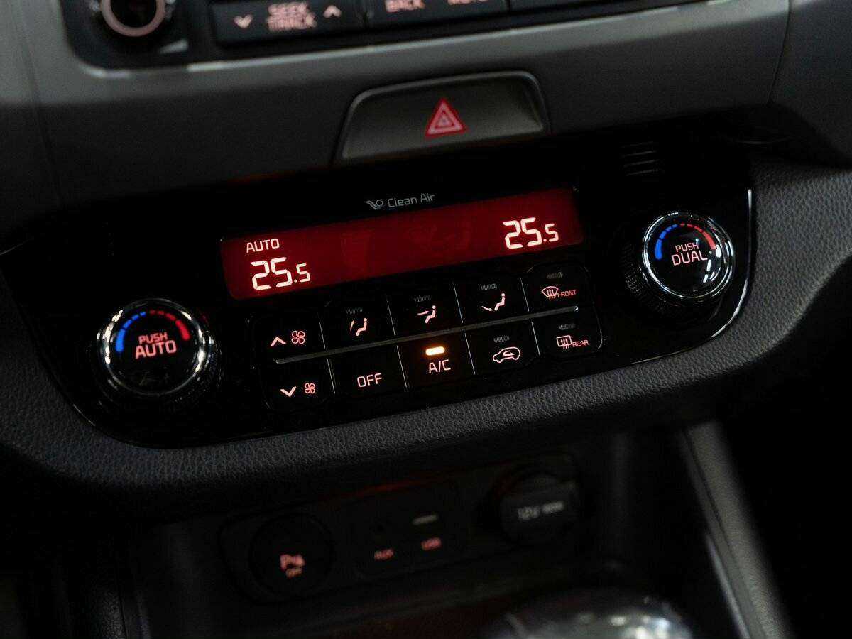 Б/У Киа Спортейдж 2015 года. Фото: #10