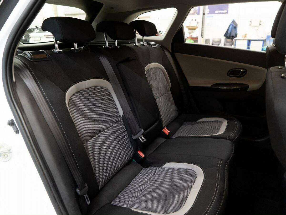 Б/У Киа Сид 2014 года. Фото: #7