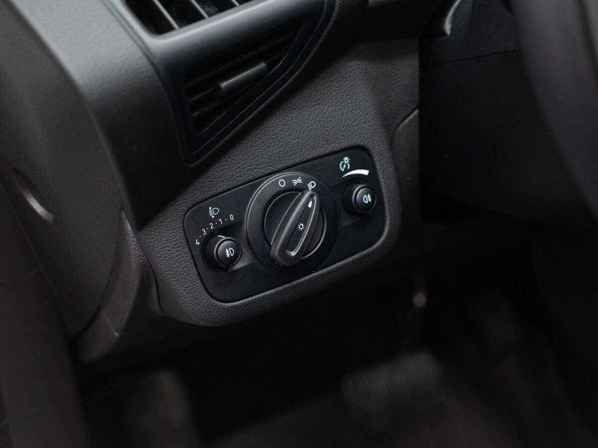 Б/У Форд Куга 2017 года. Фото: #16