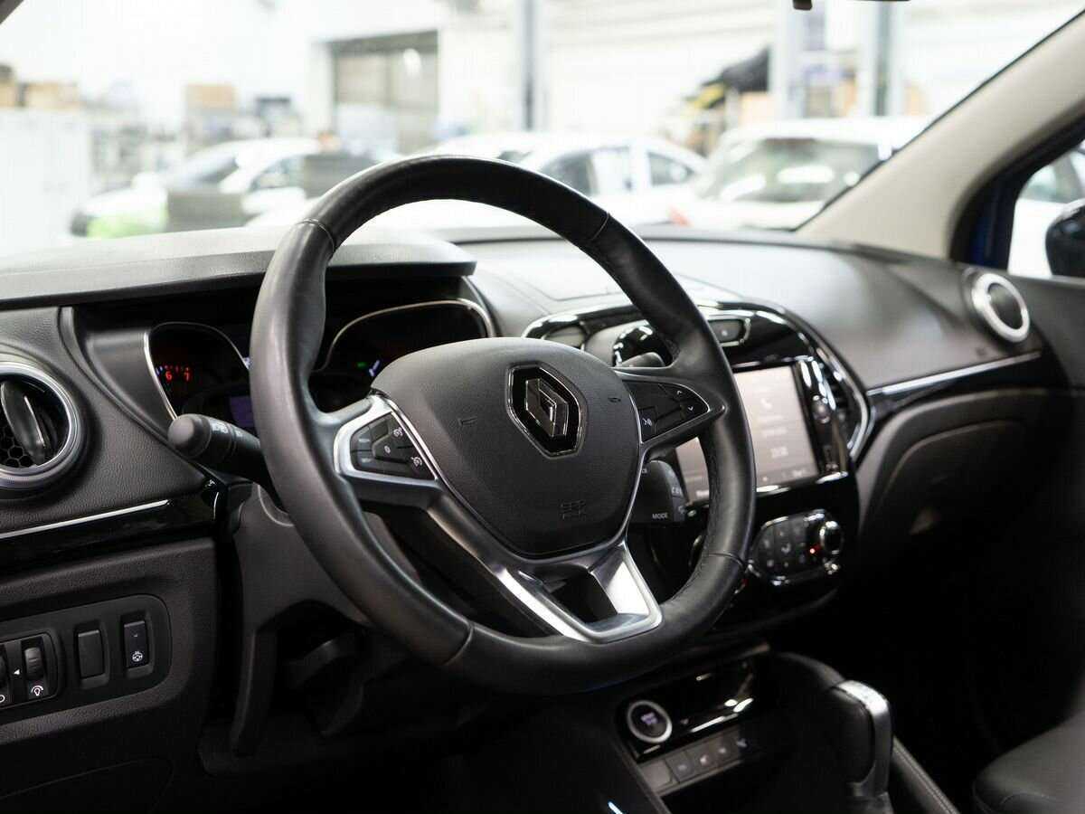 Б/У Рено Каптюр 2020 года. Фото: #4