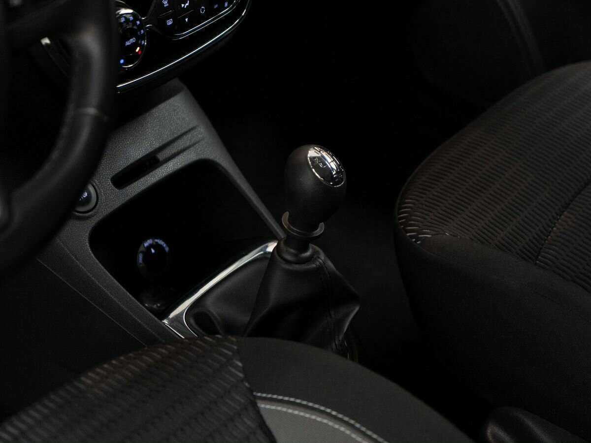 Б/У Рено Каптюр 2017 года. Фото: #11