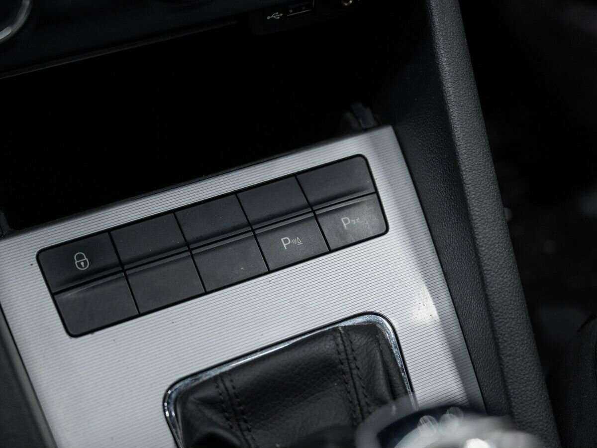 Б/У Шкода Октавия 2015 года. Фото: #20