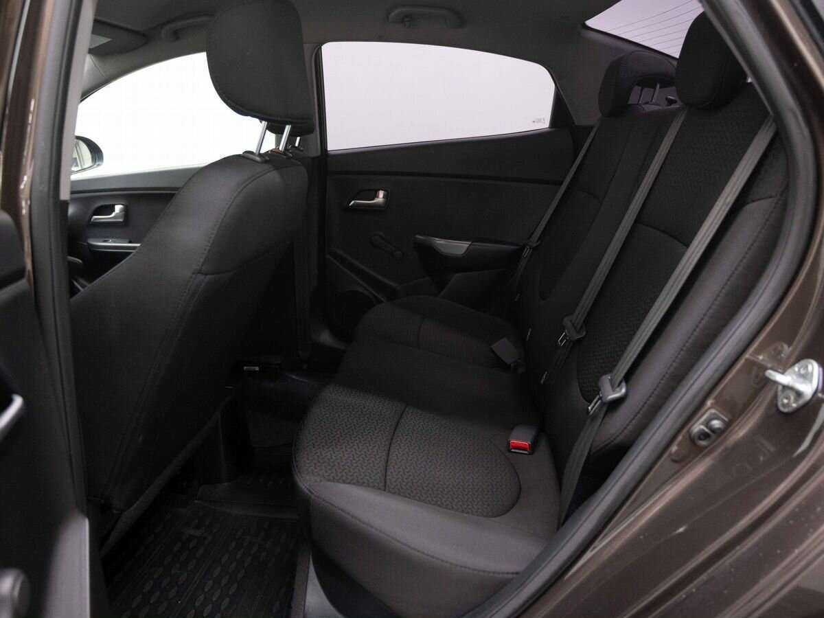 Б/У Киа Рио 2017 года. Фото: #8