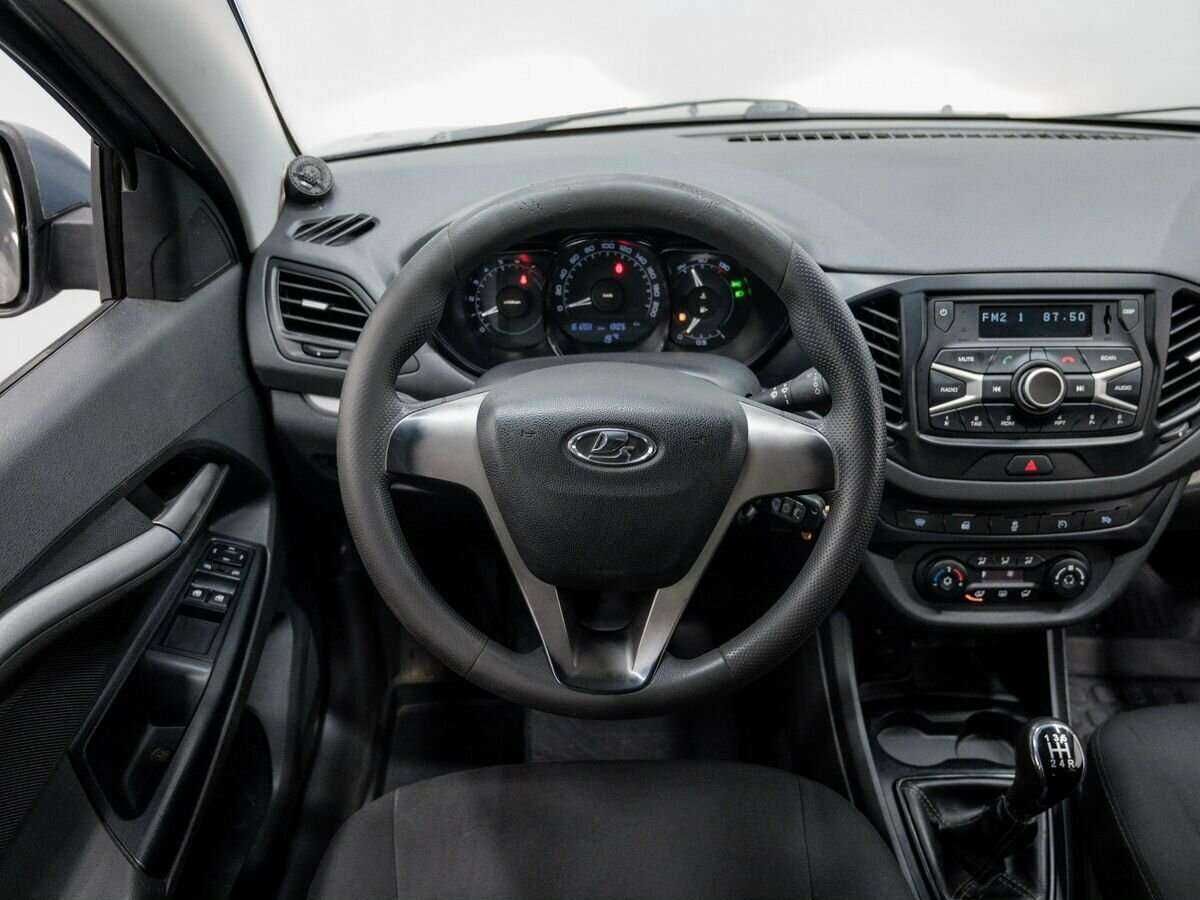 Б/У Лада (ВАЗ) Веста 2015 года. Фото: #10