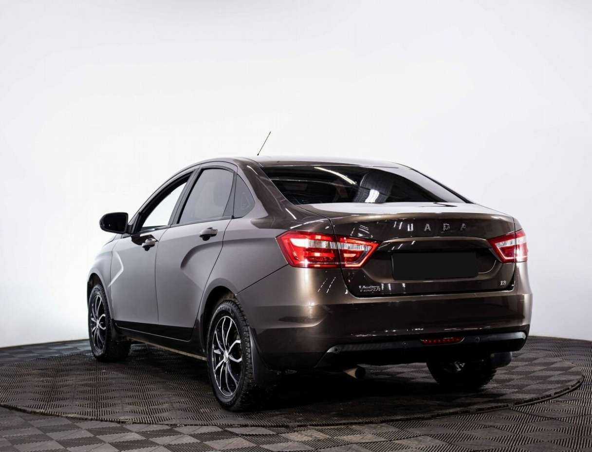 Б/У Лада (ВАЗ) Веста 2018 года. Фото: #3