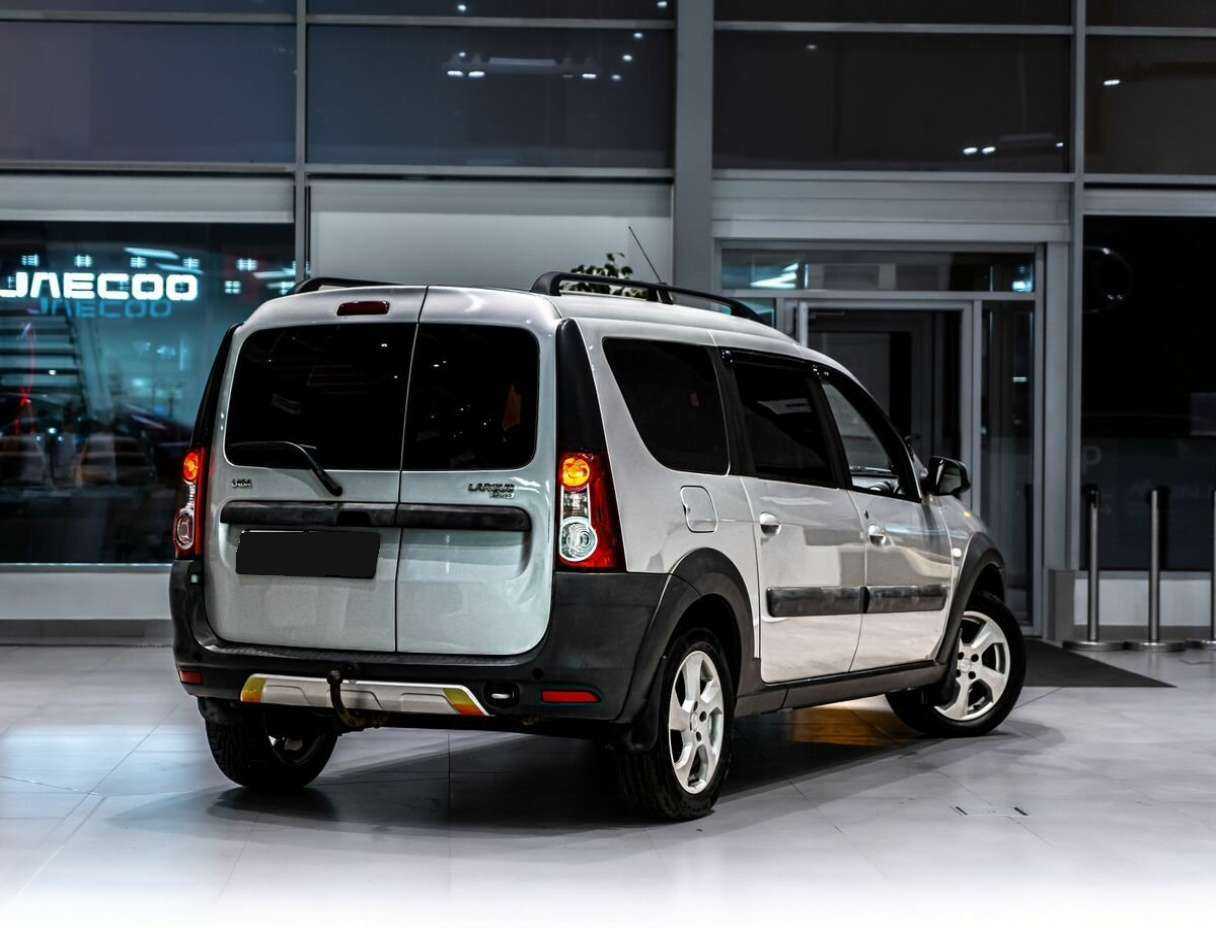 Б/У Лада (ВАЗ) Ларгус 2018 года. Фото: #2