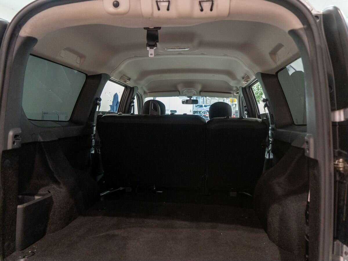 Б/У Лада (ВАЗ) Ларгус 2018 года. Фото: #7