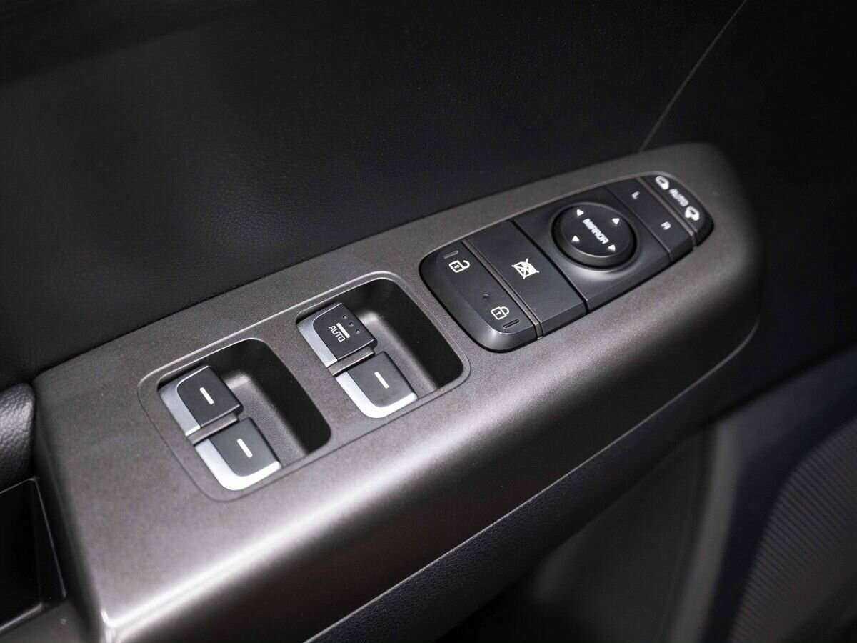 Б/У Киа Спортейдж 2016 года. Фото: #16