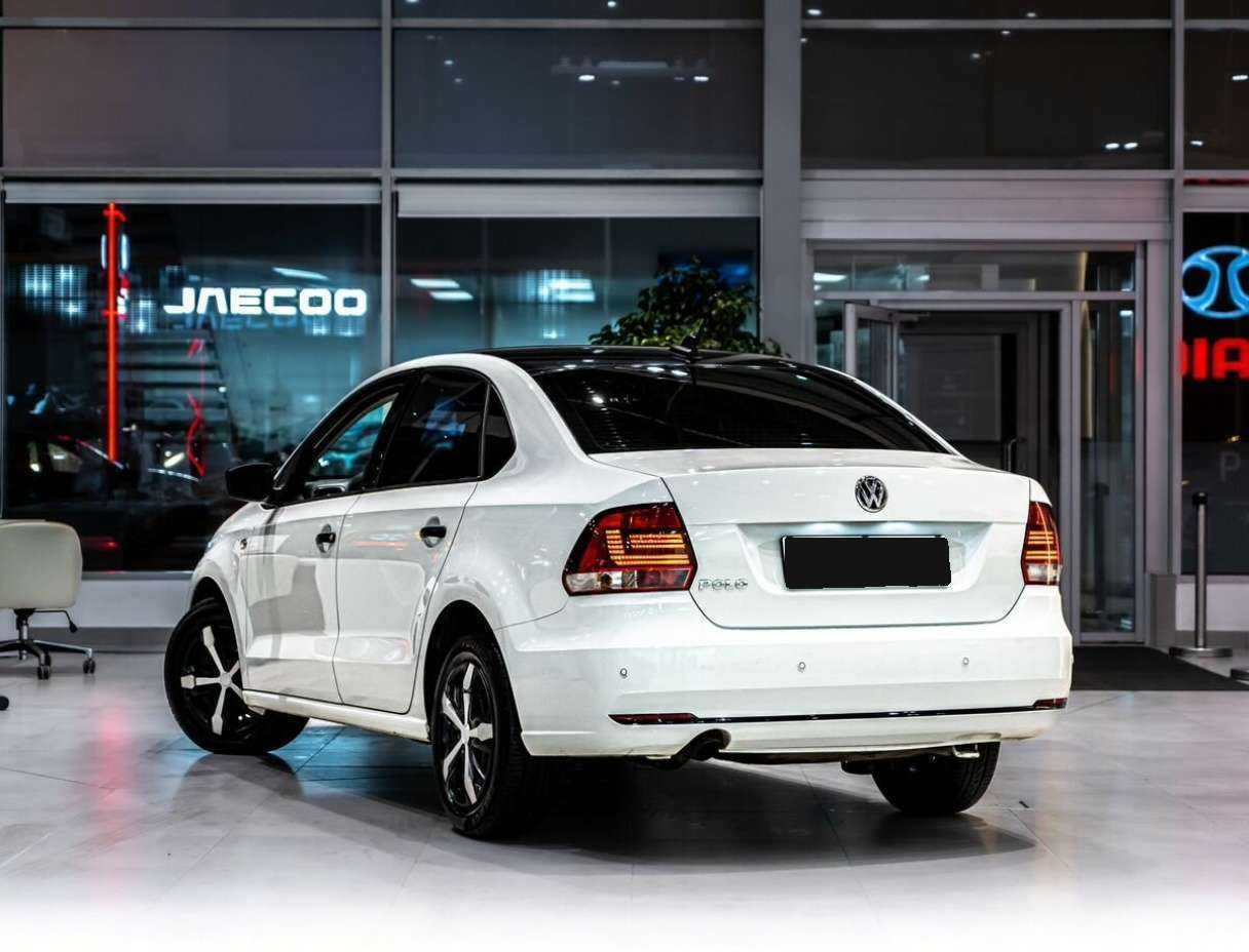 Б/У Фольксваген Поло 2017 года. Фото: #3