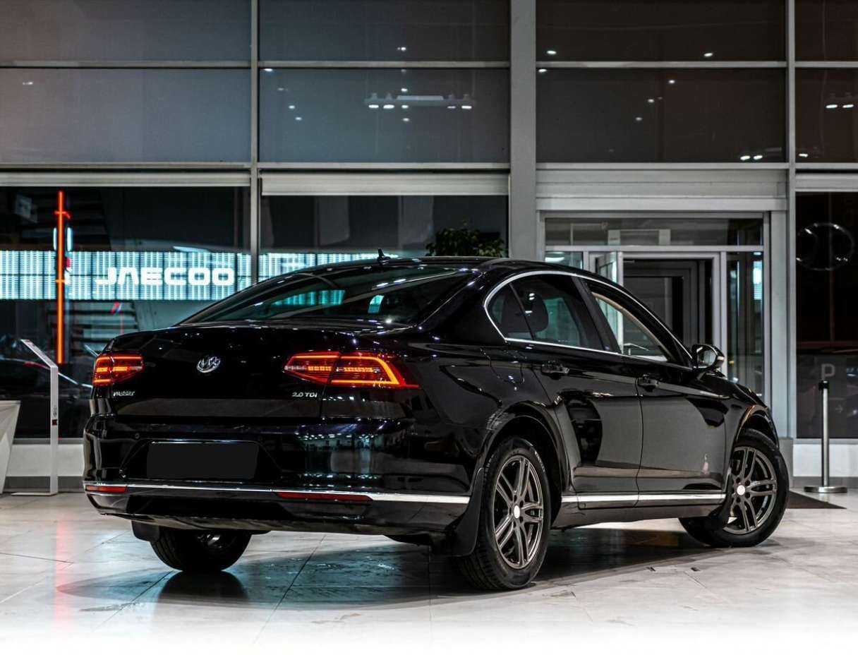 Б/У Фольксваген Пассат 2017 года. Фото: #2