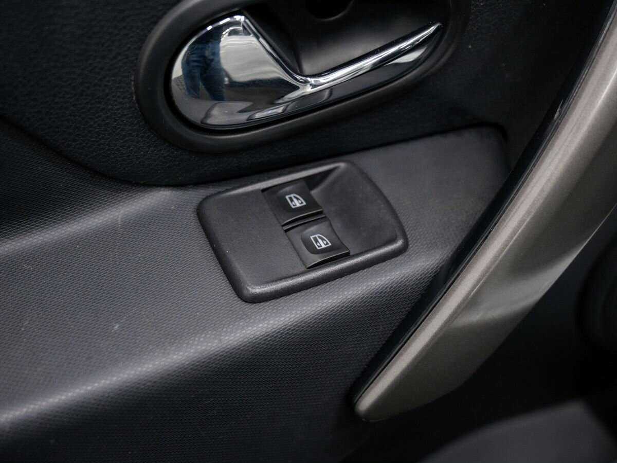 Б/У Рено Логан 2020 года. Фото: #12