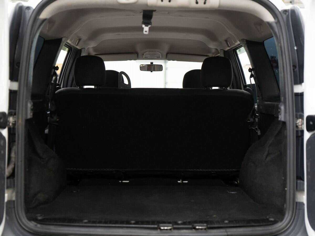 Б/У Лада (ВАЗ) Ларгус 2019 года. Фото: #7