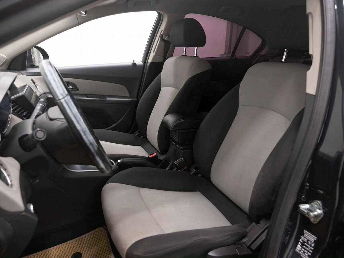 Б/У Шевроле Круз 2012 года. Фото: #7