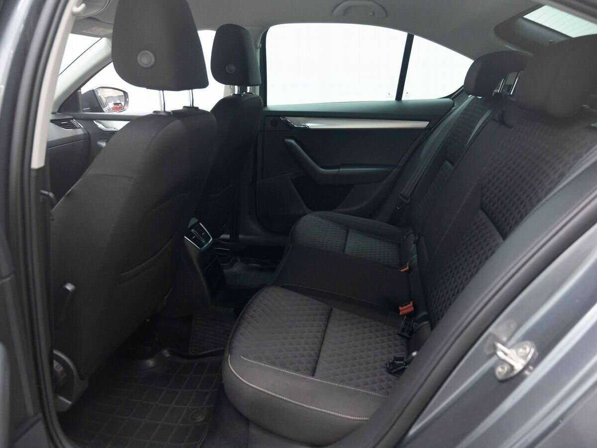 Б/У Шкода Октавия 2016 года. Фото: #8