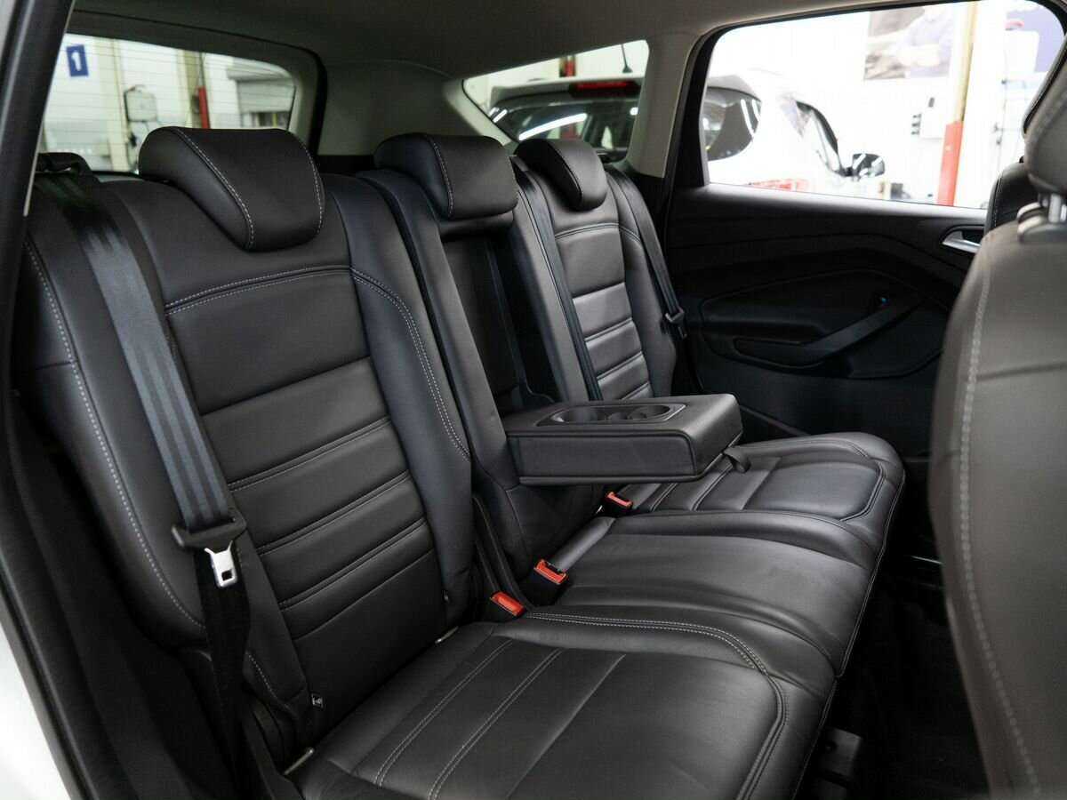 Б/У Форд Куга 2017 года. Фото: #8