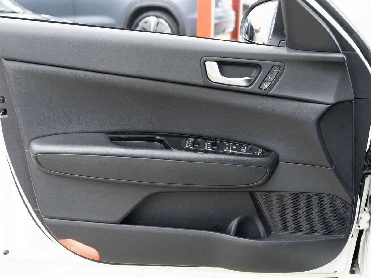 Б/У Киа Оптима 2019 года. Фото: #14