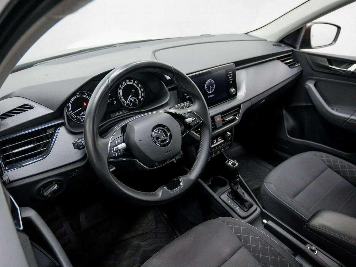 Б/У Шкода Рапид 2021 года. Фото: #12