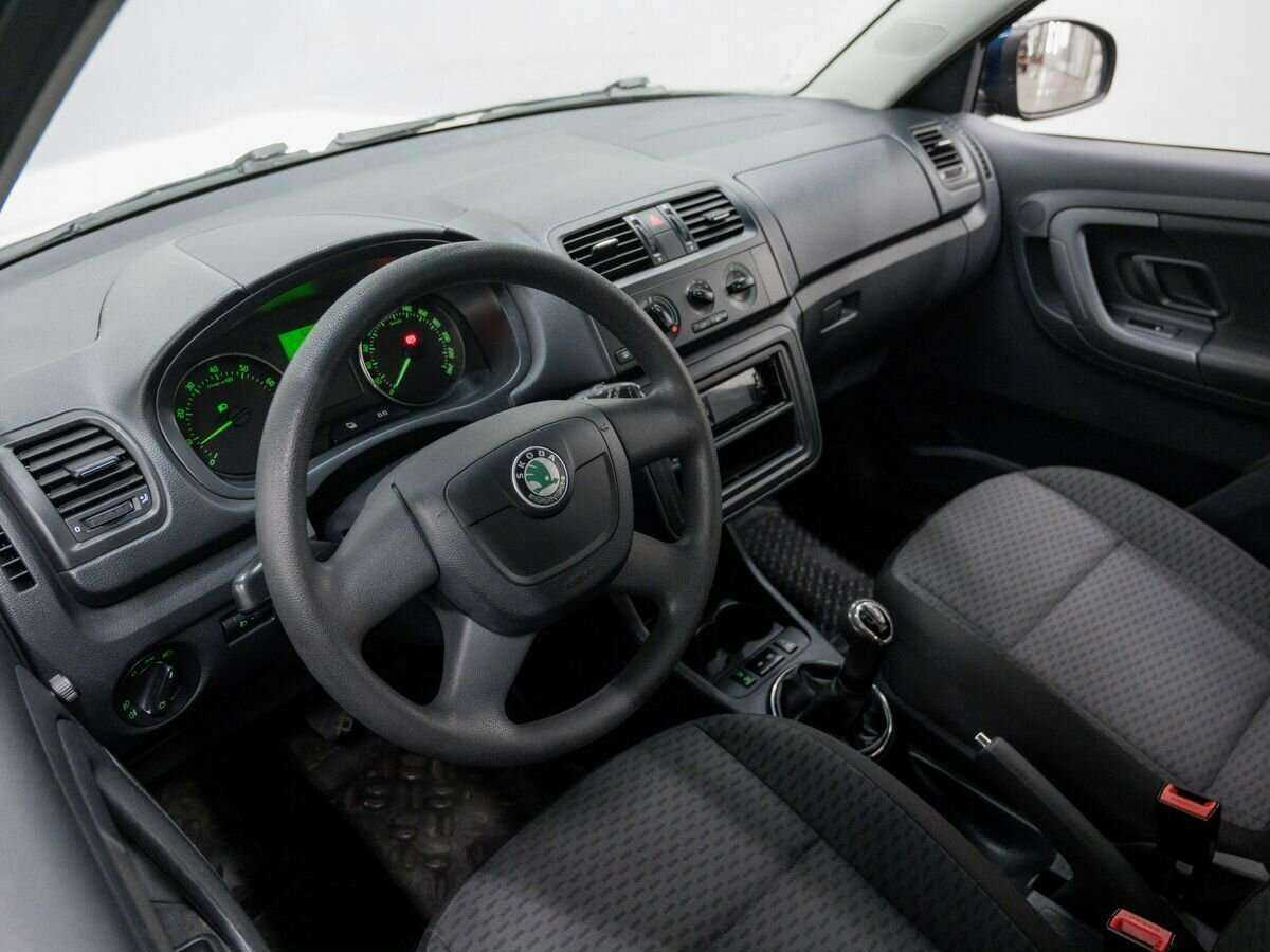 Б/У Шкода Фабия 2012 года. Фото: #13