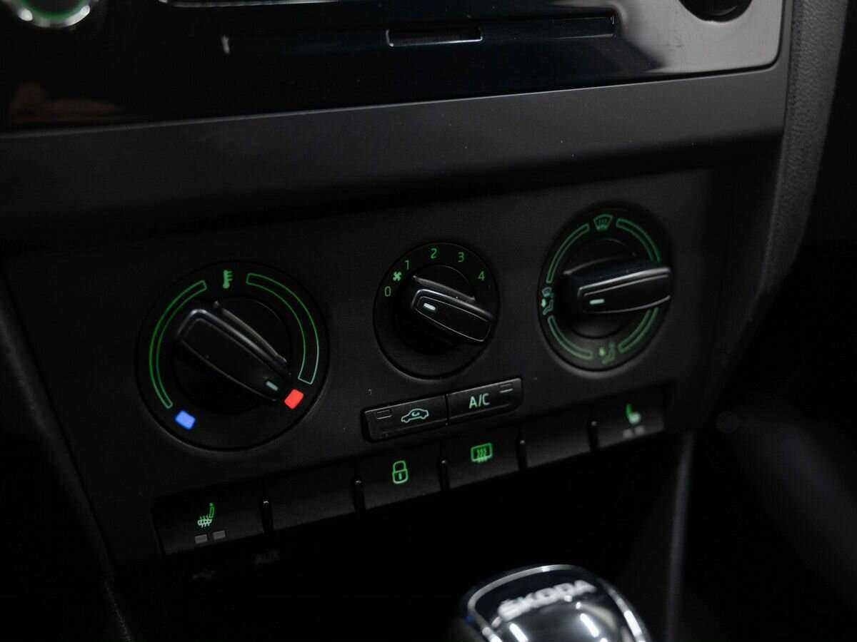 Б/У Шкода Рапид 2017 года. Фото: #18