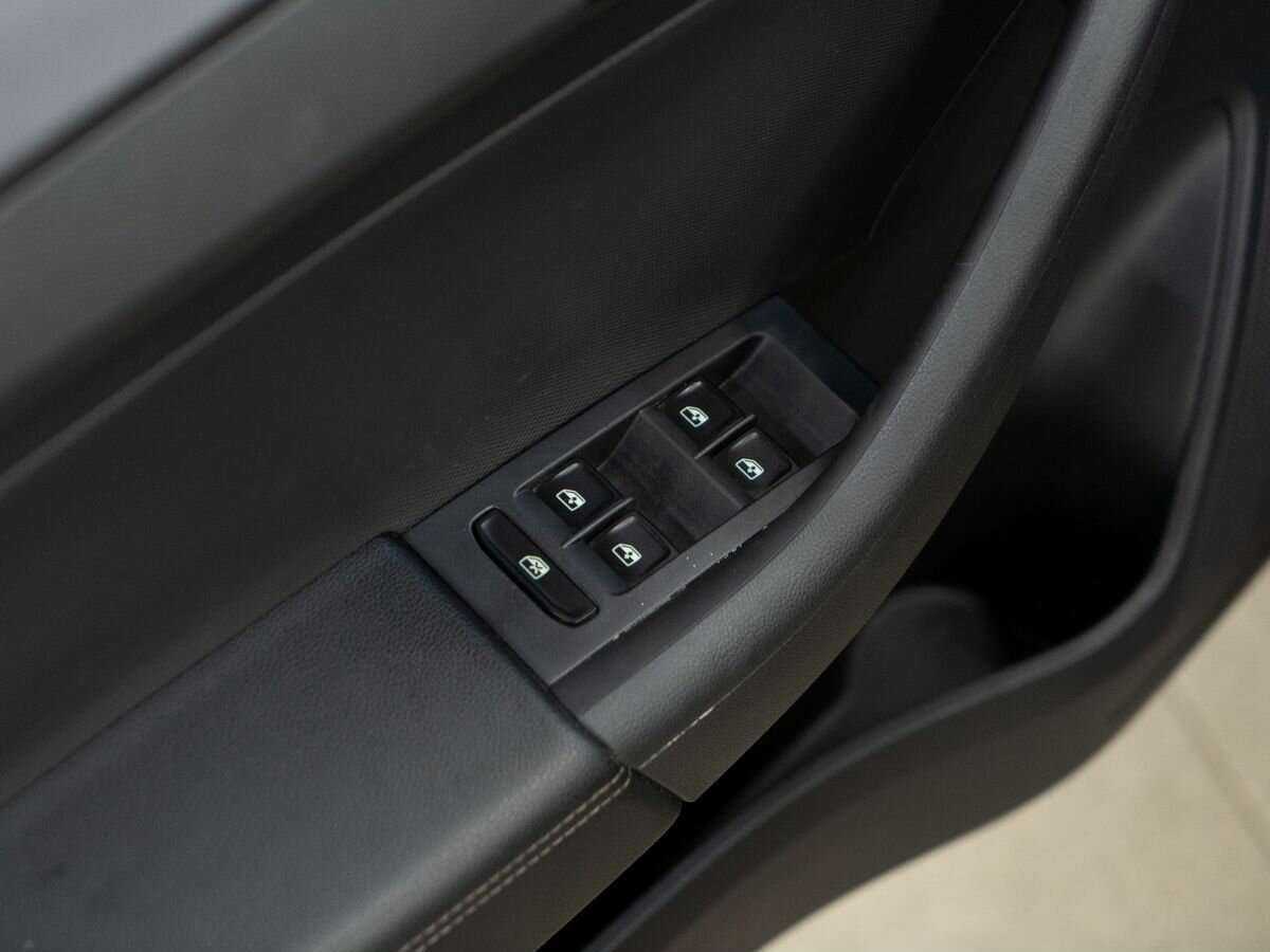 Б/У Шкода Рапид 2021 года. Фото: #13