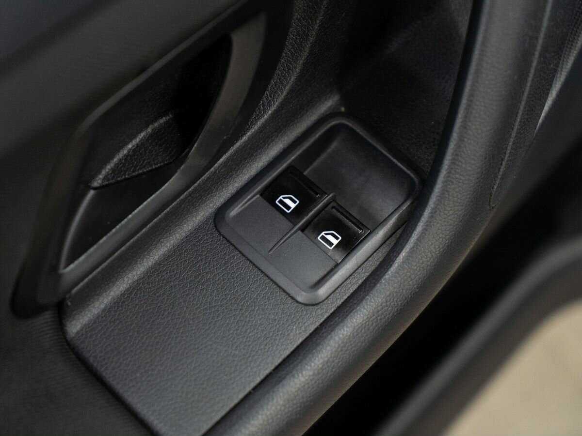 Б/У Шкода Фабия 2012 года. Фото: #13