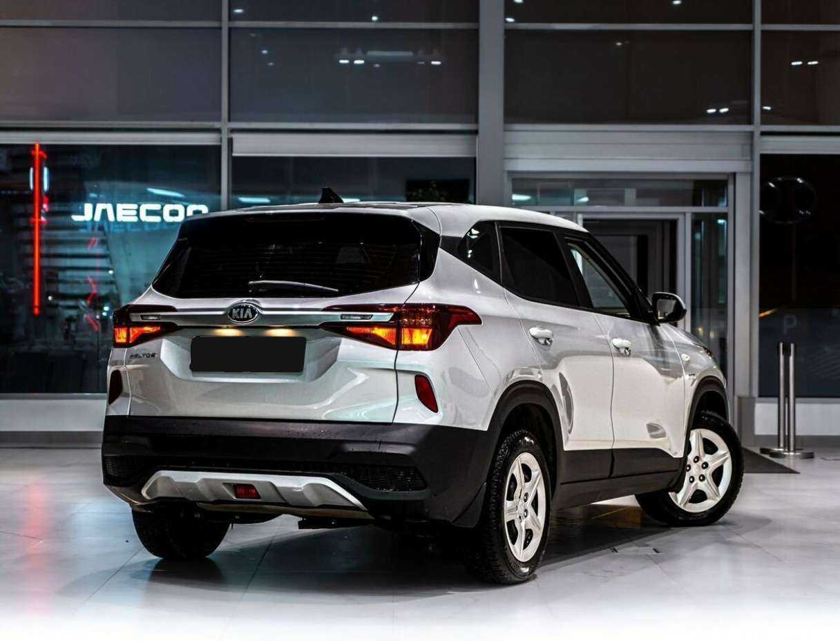 Б/У Киа Сельтос 2021 года. Фото: #2