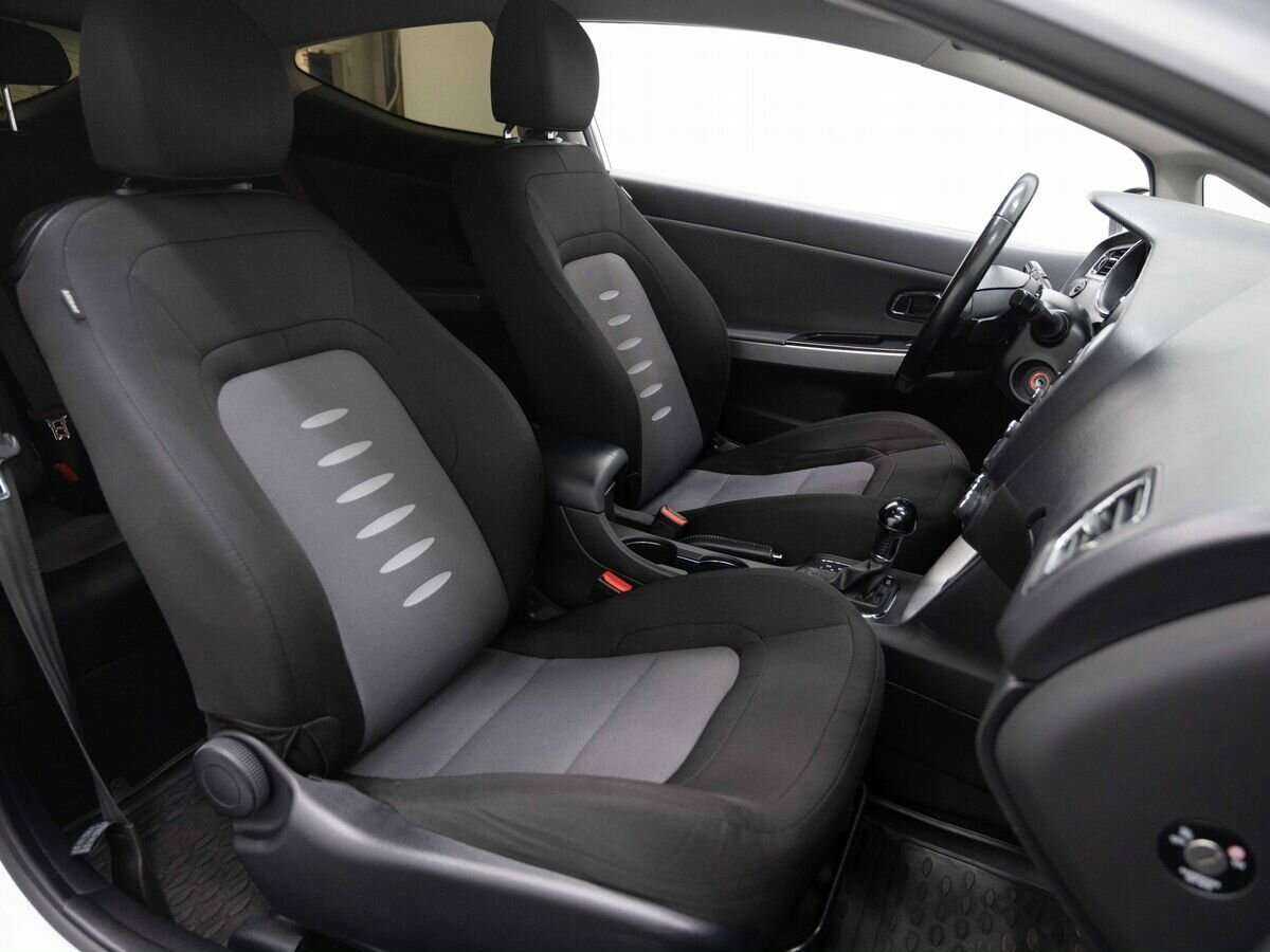 Б/У Киа Сид 2014 года. Фото: #10