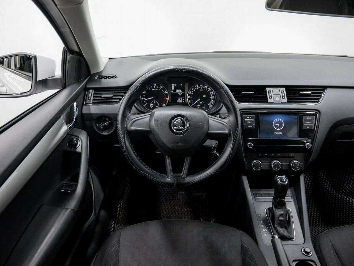 Б/У Шкода Октавия 2017 года. Фото: #10