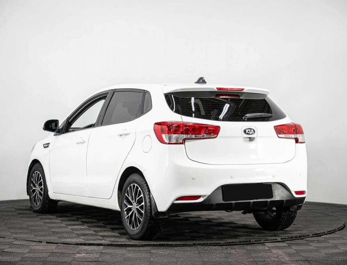 Б/У Киа Рио 2017 года. Фото: #3