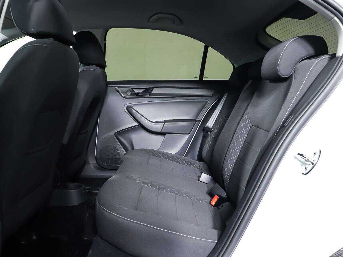 Б/У Шкода Рапид 2020 года. Фото: #9