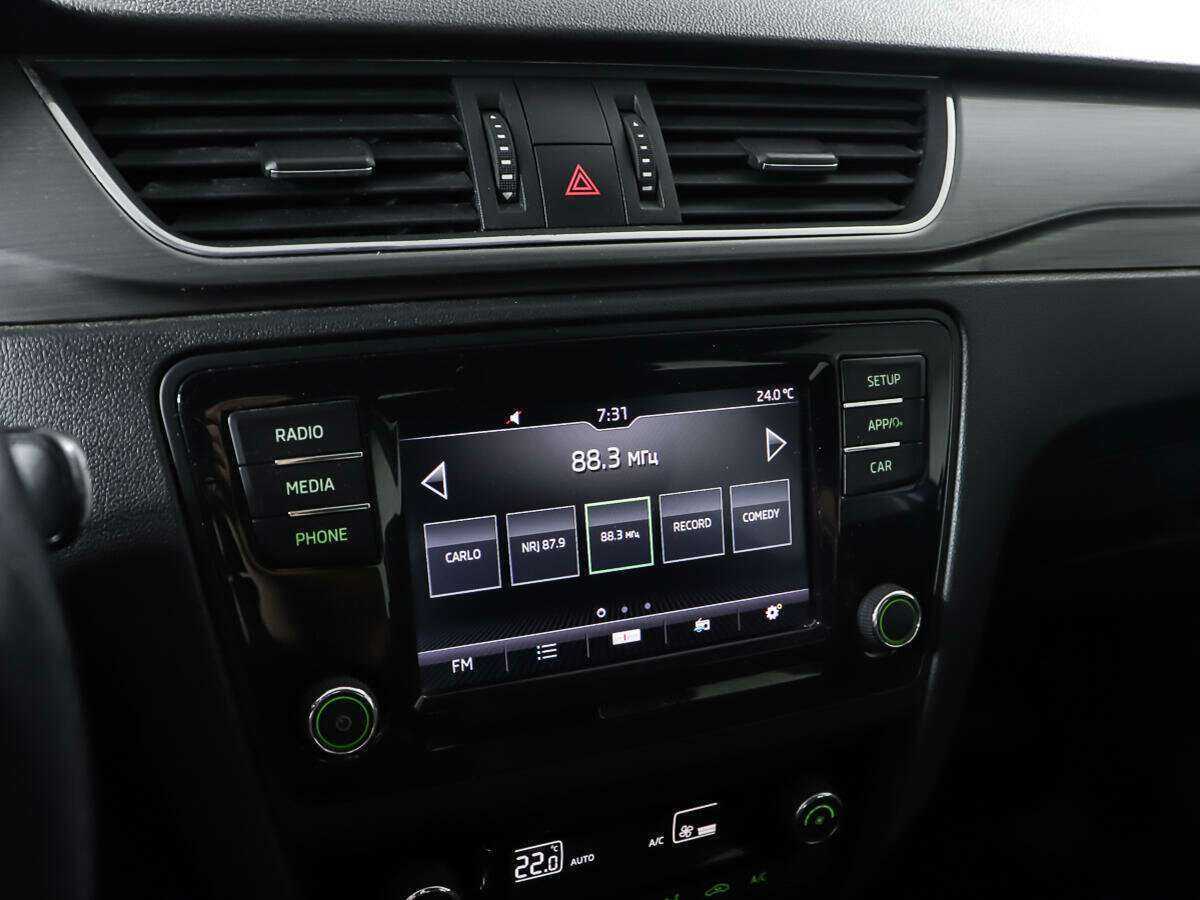 Б/У Шкода Рапид 2017 года. Фото: #20