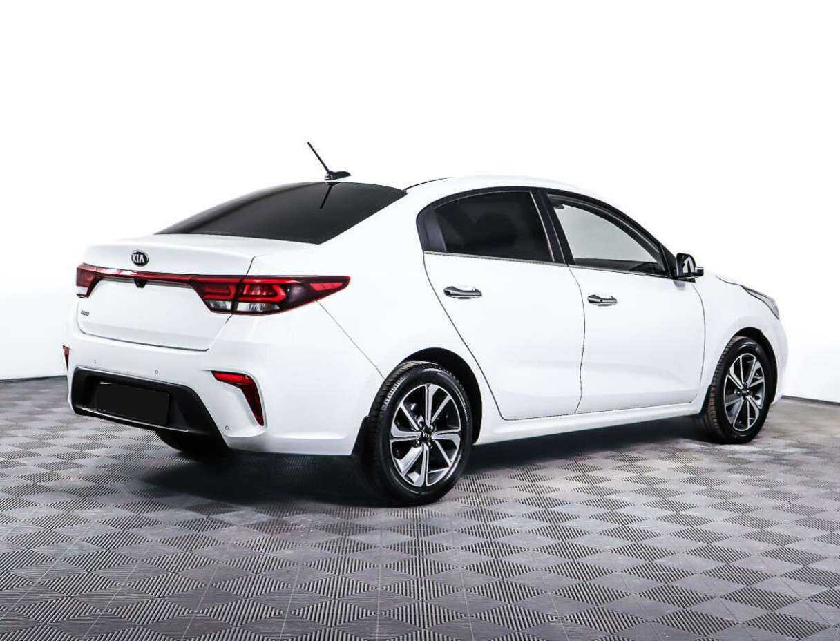 Б/У Киа Рио 2017 года. Фото: #4