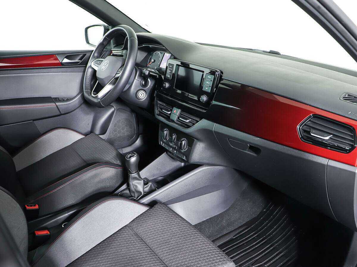 Б/У Фольксваген Поло 2021 года. Фото: #8