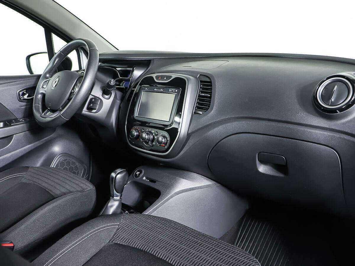 Б/У Рено Каптюр 2017 года. Фото: #8