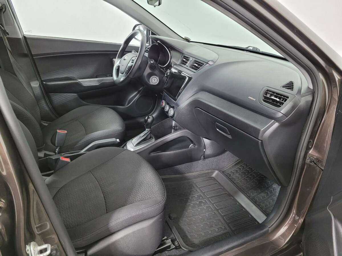 Б/У Киа Рио 2016 года. Фото: #13