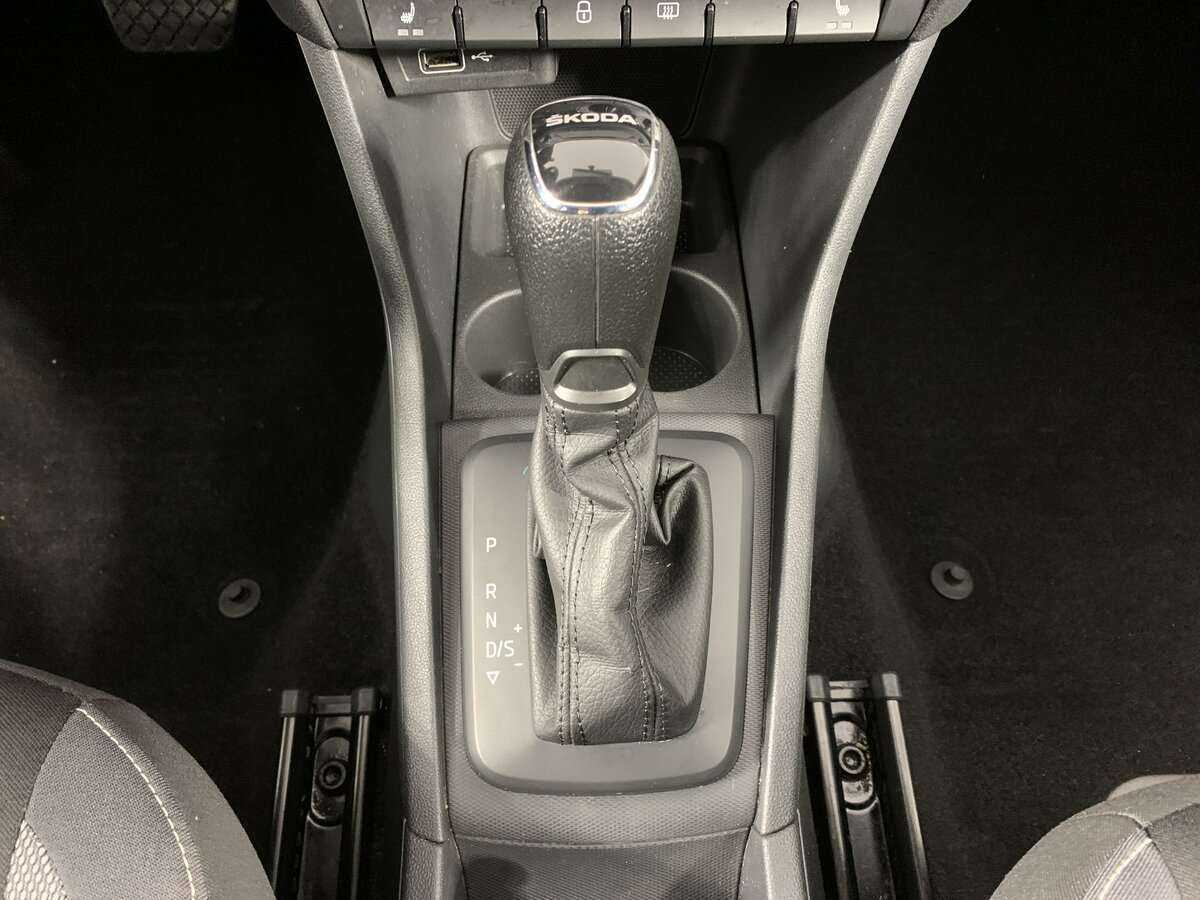 Б/У Шкода Рапид 2019 года. Фото: #17