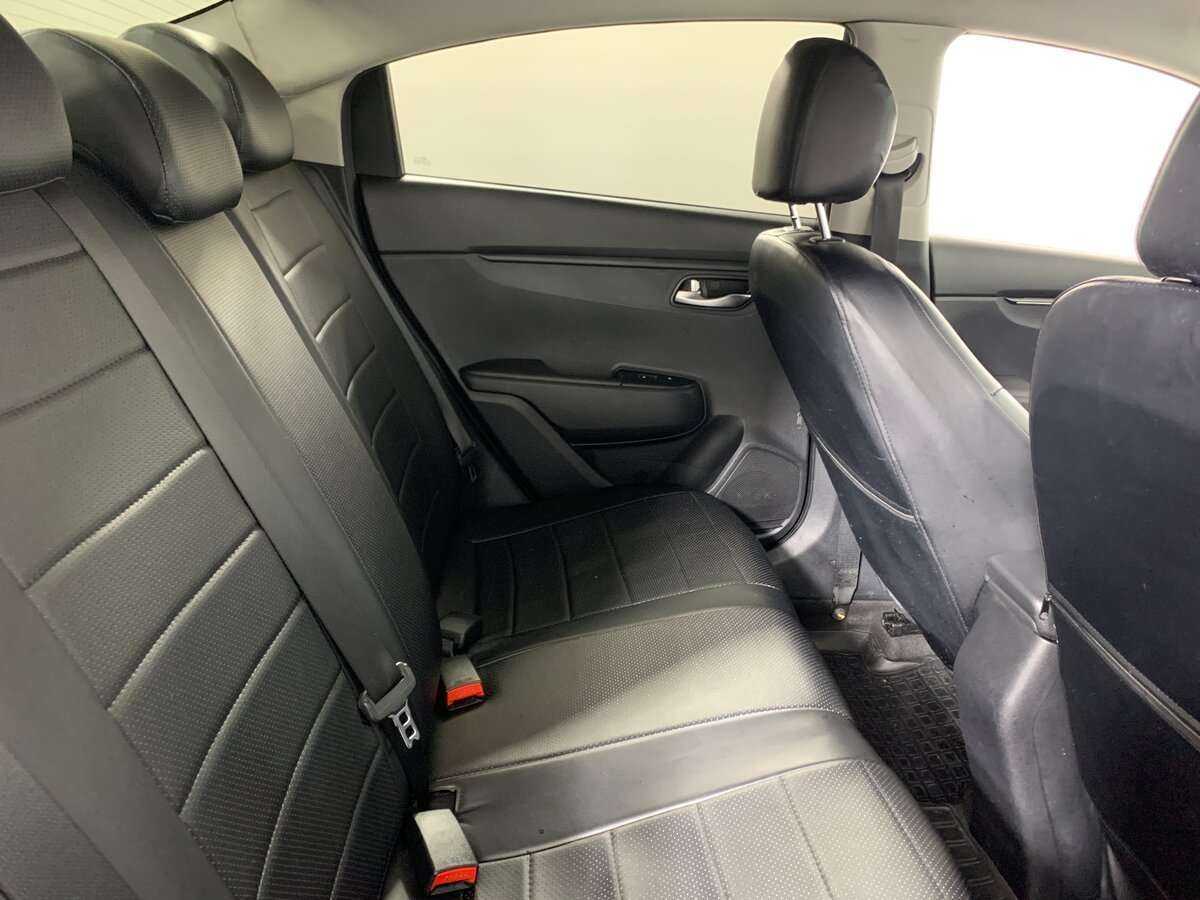 Б/У Киа Рио 2018 года. Фото: #14