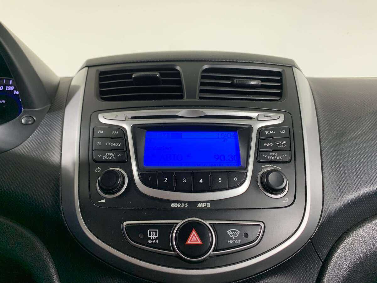 Б/У Хендай Солярис 2013 года. Фото: #12