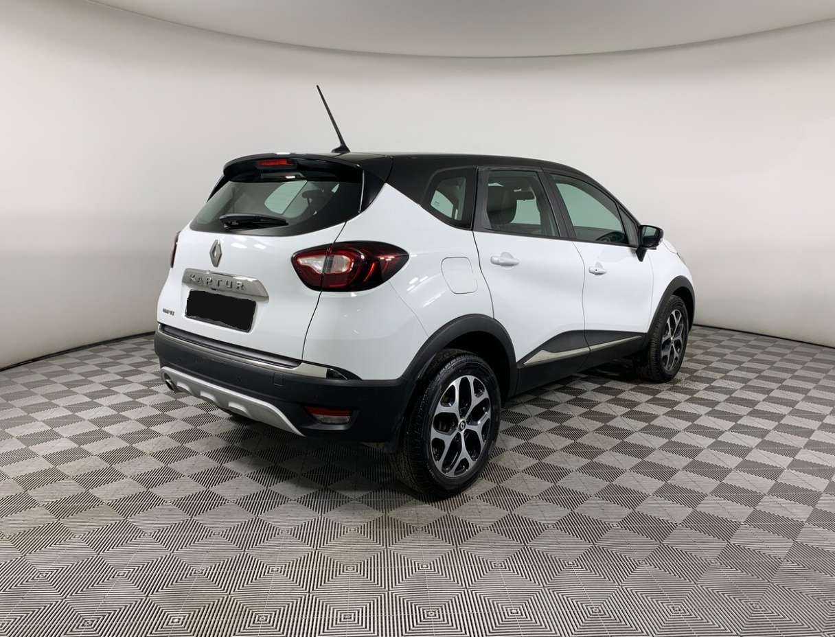 Б/У Рено Каптюр 2020 года. Фото: #4