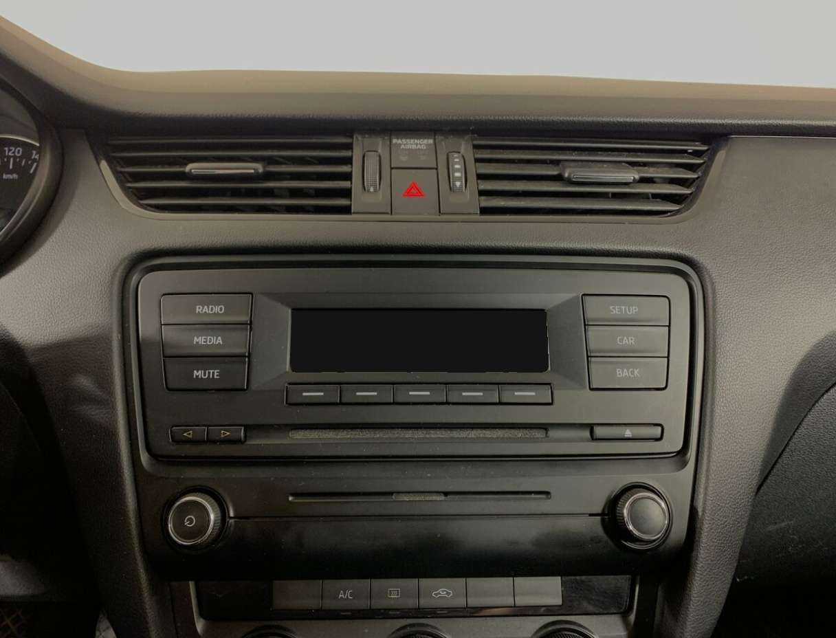 Б/У Шкода Октавия 2014 года. Фото: #12