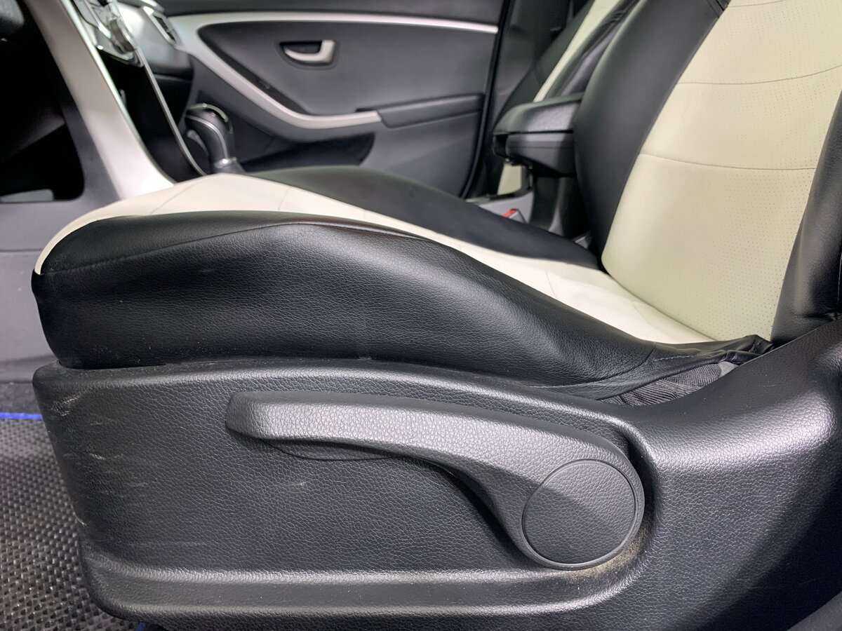 Б/У Хендай ай30 2012 года. Фото: #13