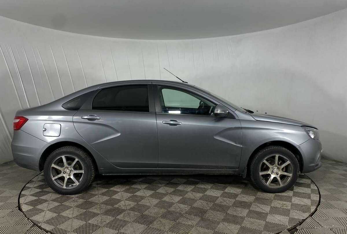 Б/У Лада (ВАЗ) Веста 2017 года. Фото: #3