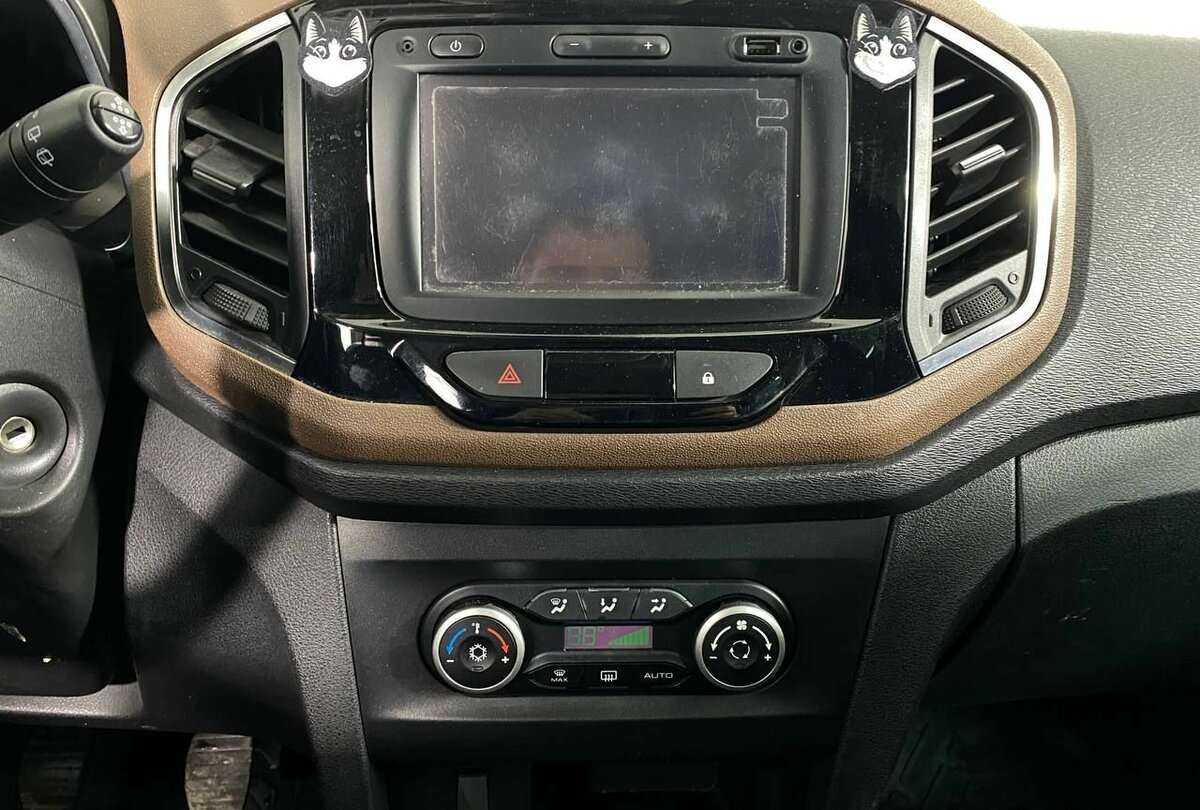 Б/У Лада (ВАЗ) ИКСРЭЙ 2017 года. Фото: #11