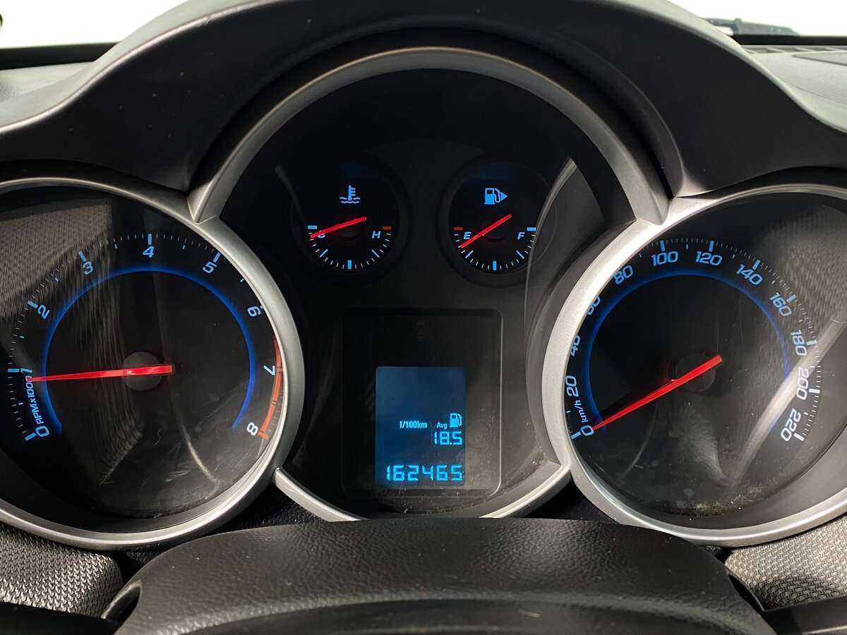 Б/У Шевроле Круз 2012 года. Фото: #12