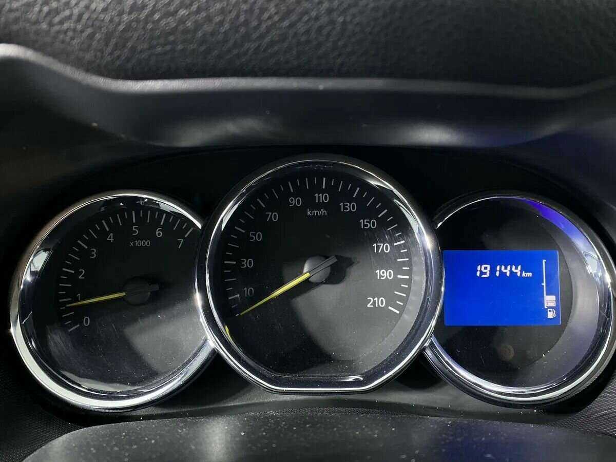 Б/У Рено Дастер 2018 года. Фото: #10