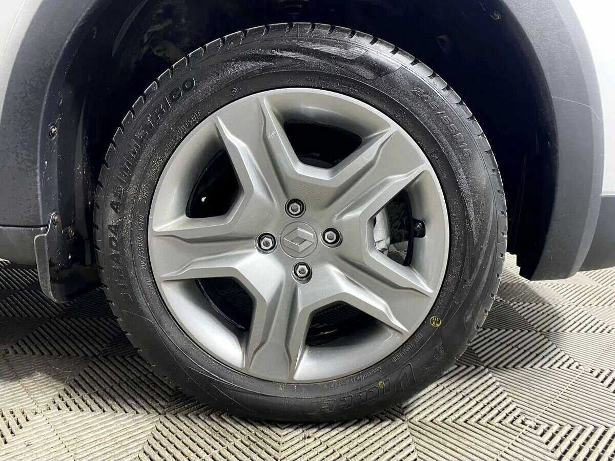 Б/У Рено Логан 2021 года. Фото: #19