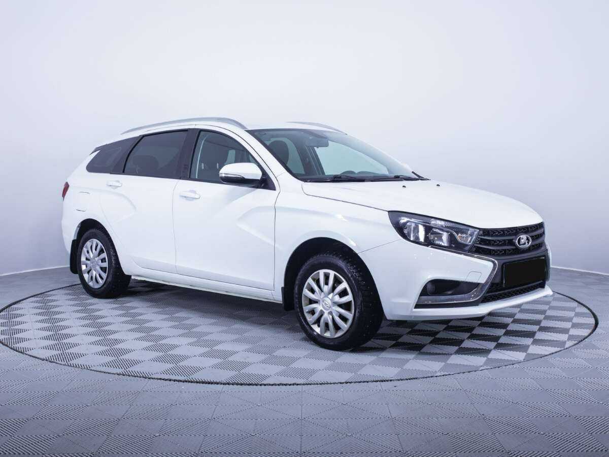 Б/У Лада (ВАЗ) Веста 2018 года. Фото: #2